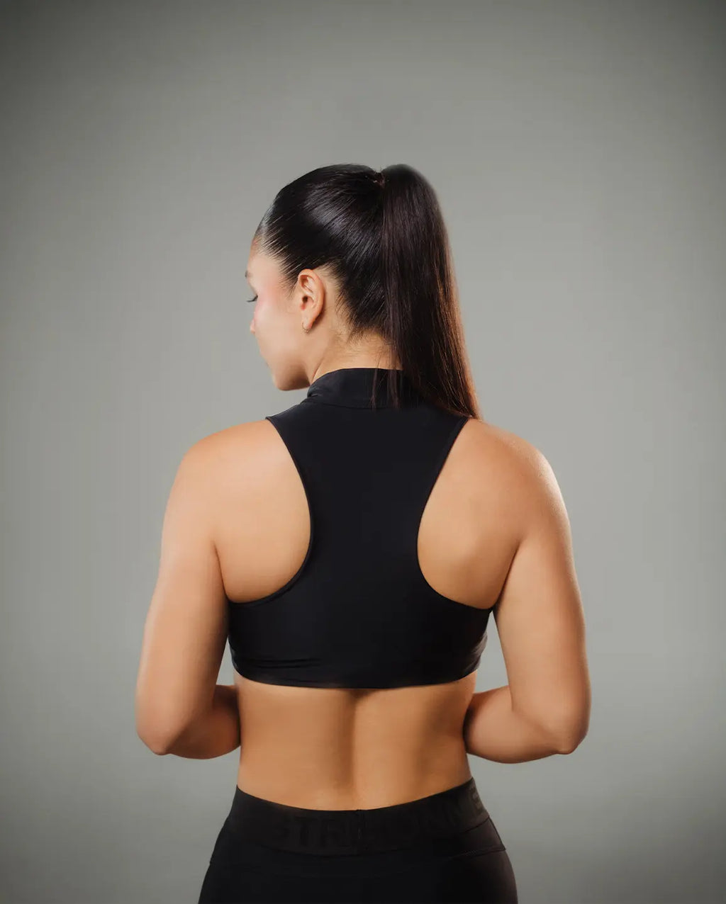 STB ESSENTIAL HIGH NECK